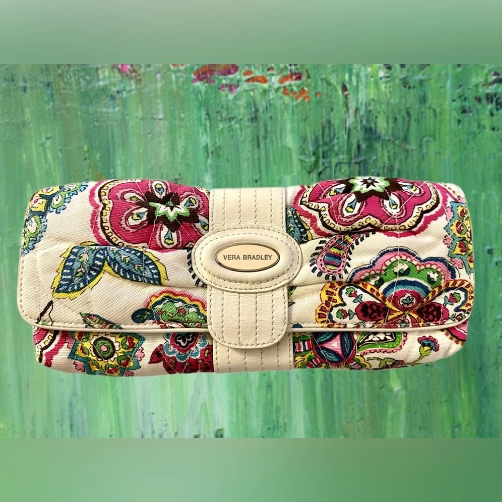 Vera Bradley “Darling Clutch” in Palm Beach Gardens Retired 2009 Pattern